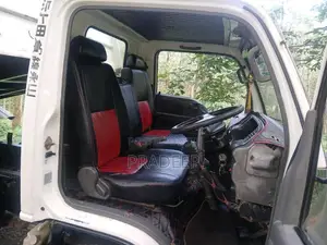 Isuzu Tipper 2002 Lorry (Used)