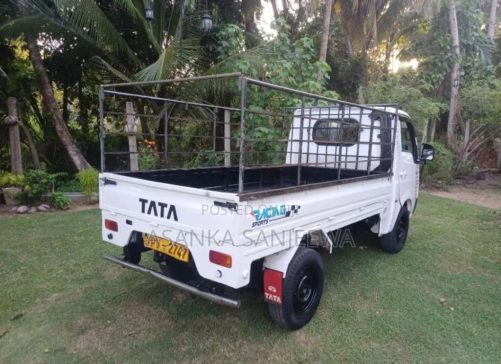 Tata Dimo Lokka 2013 Lorry (Used)