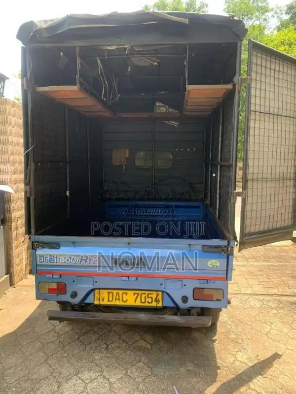Tata Dimo Batta 2016 Lorry (Used)