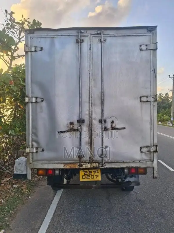 Toyota Toyoace 1992 Lorry (Used)
