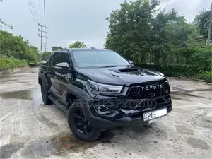 Toyota Hilux 2017 Pickup (Used)