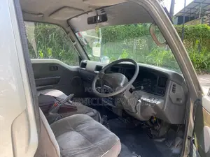 Nissan Caravan 1999 Van (Used)