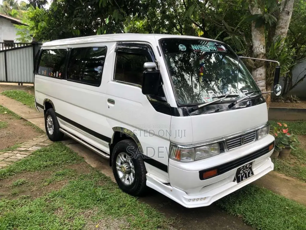 Nissan Caravan 1993 Van (Used)