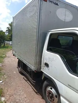 Nissan Atlas 2006 Lorry (Used)