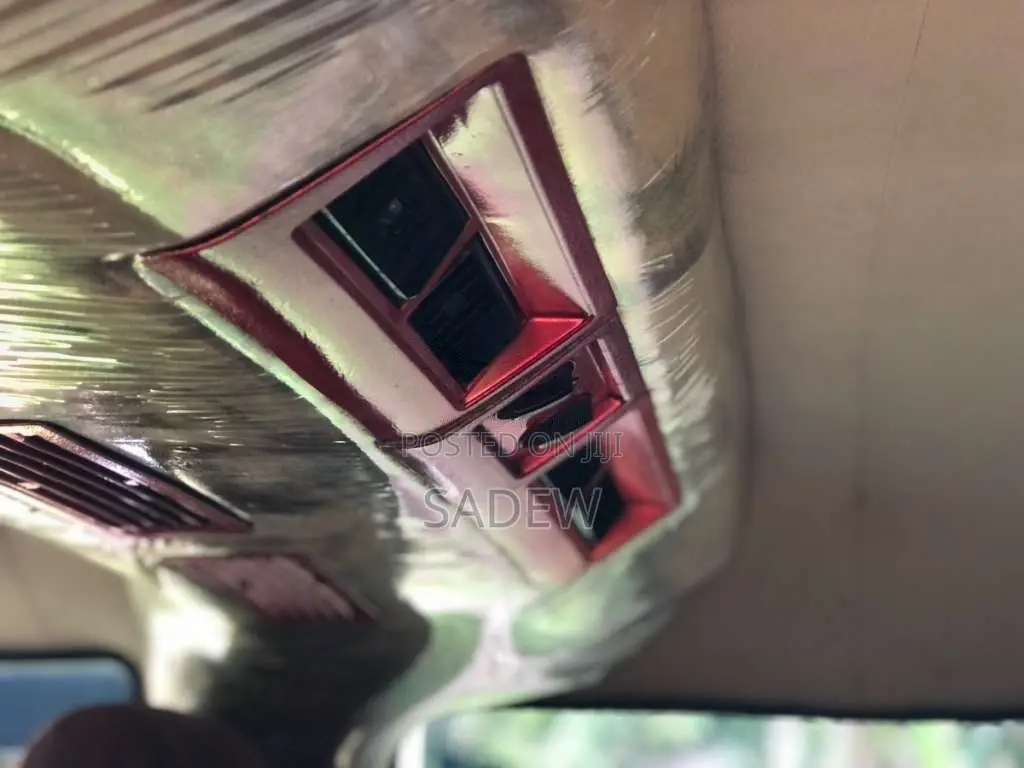 Nissan Caravan 1993 Van (Used)