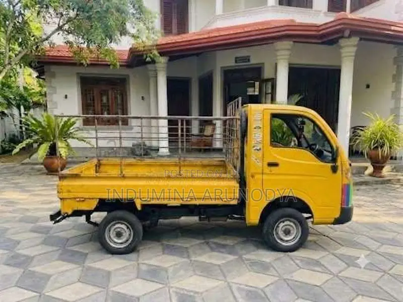 Tata Dimo Batta 2011 Lorry (Used)