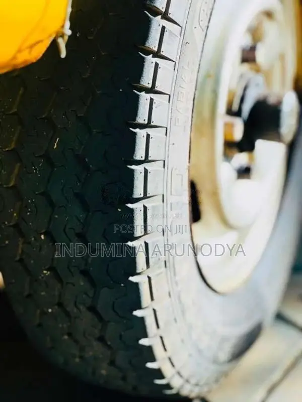 Tata Dimo Batta 2011 Lorry (Used)