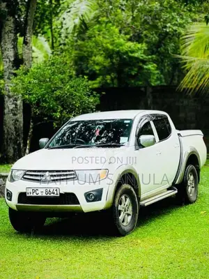 Mitsubishi L200 2011 Pickup (Used)