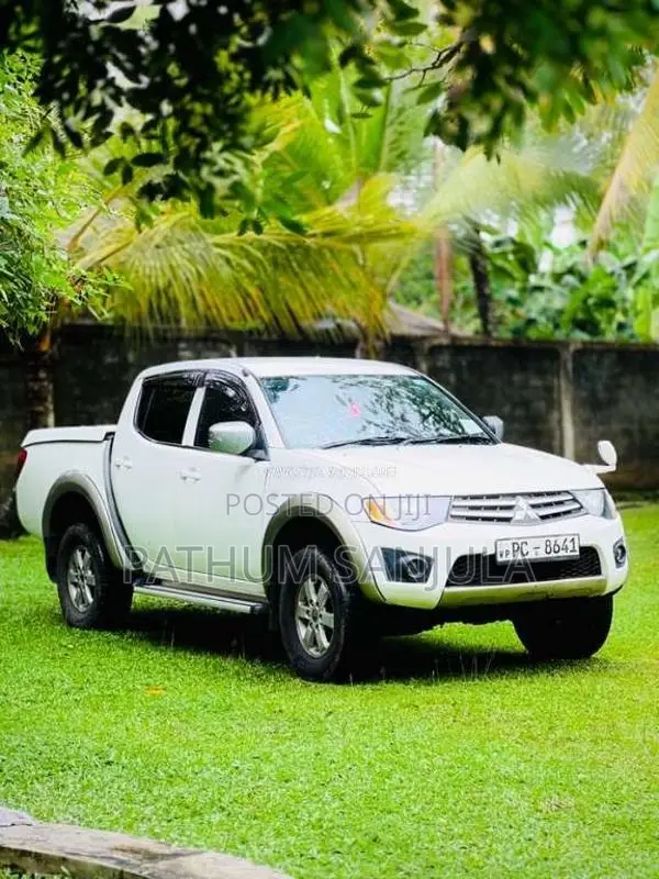Mitsubishi L200 2011 Pickup (Used)