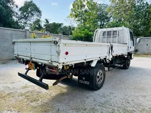 Isuzu Elf 1998 Lorry (Used)