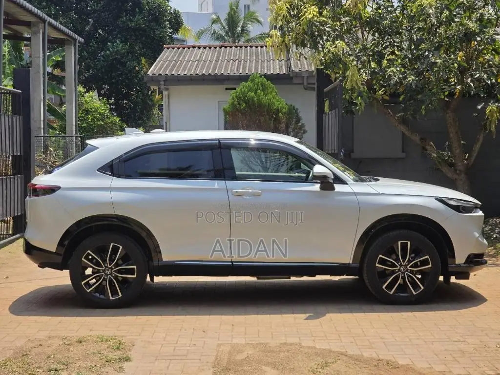 Honda Vezel 2023 SUV (Used)