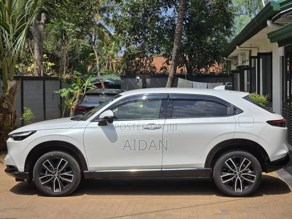 Honda Vezel 2023 SUV (Used)