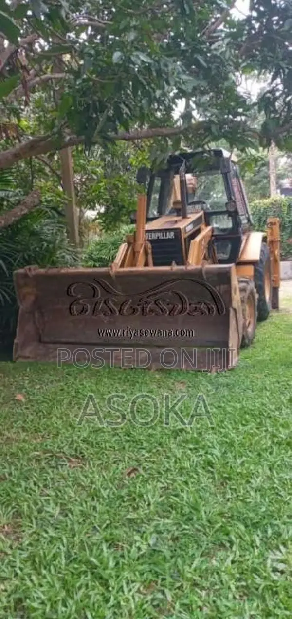 CAT 428B 1995 Heavy-Duty (Used)