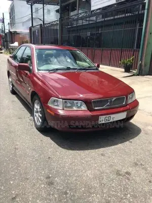 Volvo S40 2000 Car (Used)