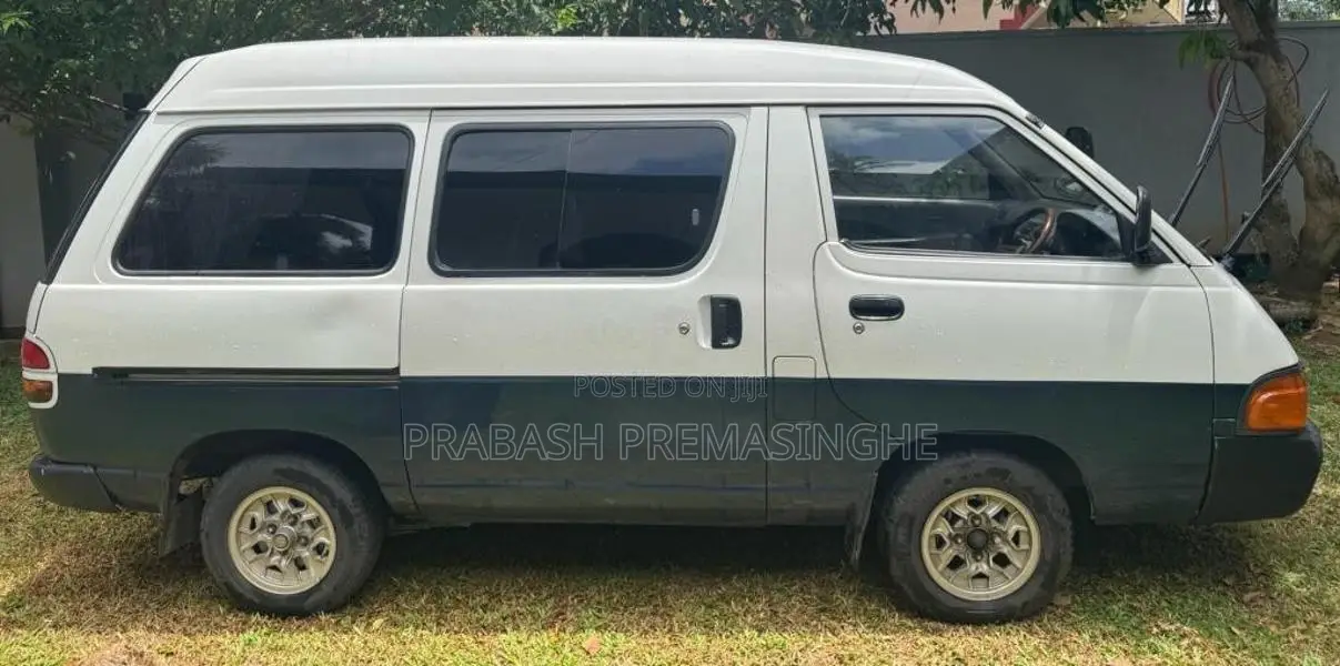 Toyota CR27 1994 Van (Used)