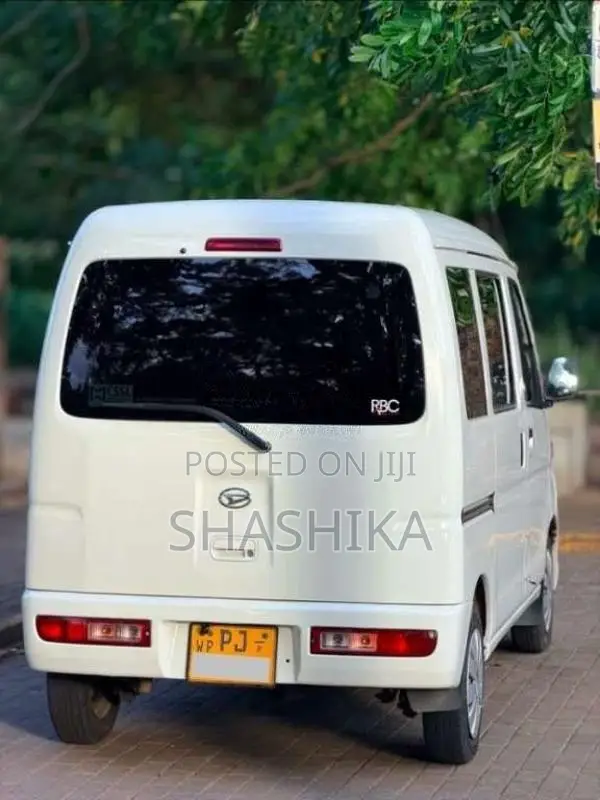 Daihatsu Hijet 2016 Van (Used)