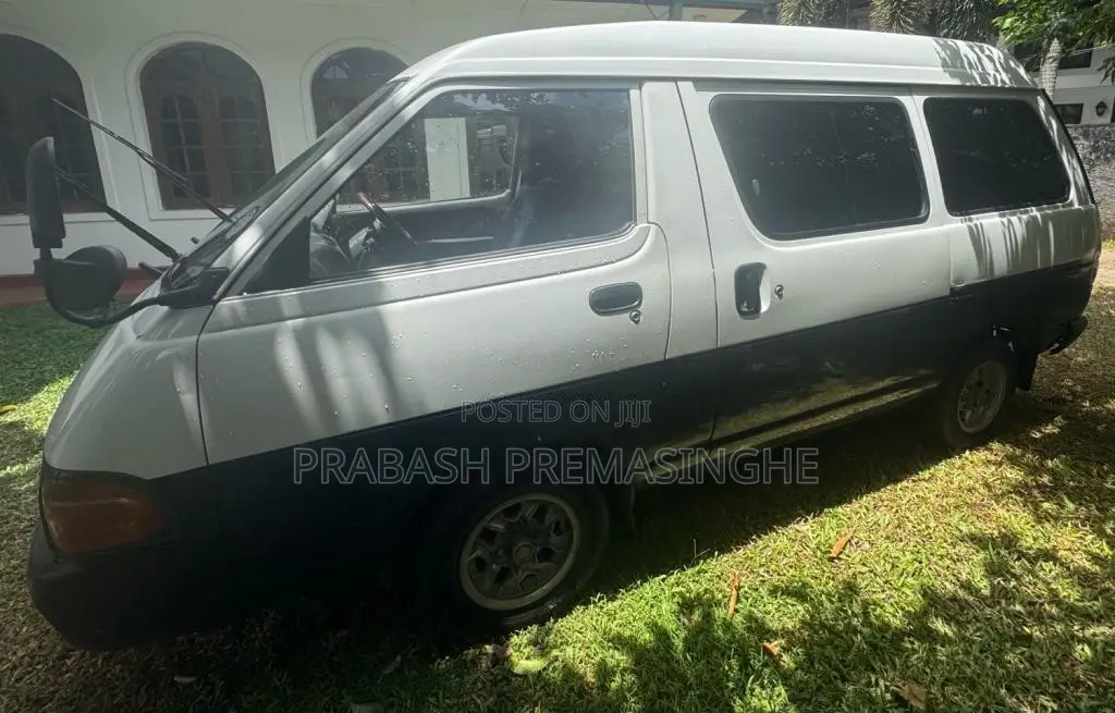 Toyota CR27 1994 Van (Used)