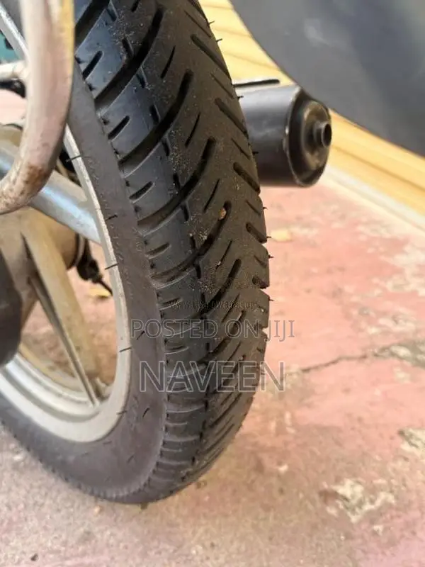 Bajaj Platina 2006 Motorbike (Used)
