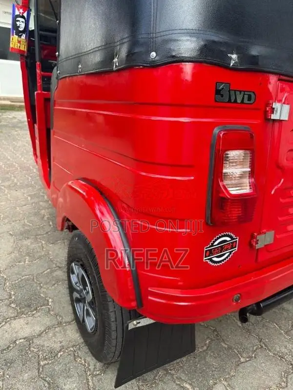 Bajaj RE 4 Stroke 2014 Three Wheel (Used)