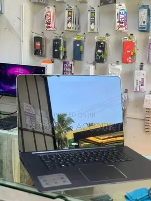 Dell Laptop Touchscreen i7 5th Gen