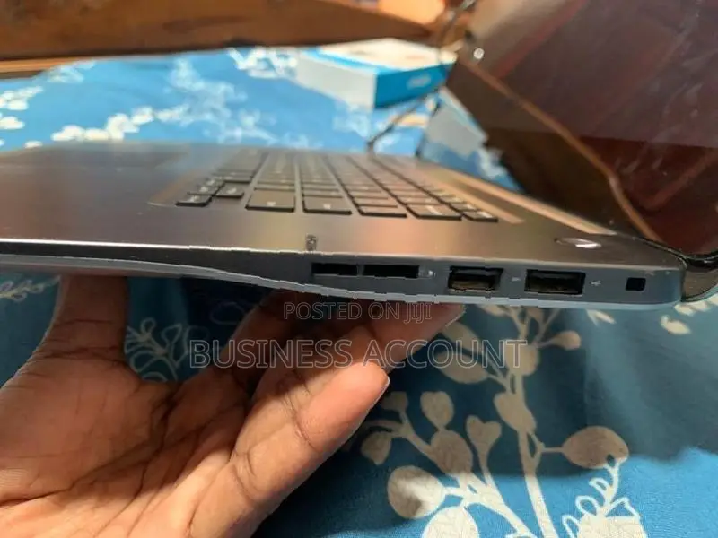 Dell Laptop Touchscreen i7 5th Gen