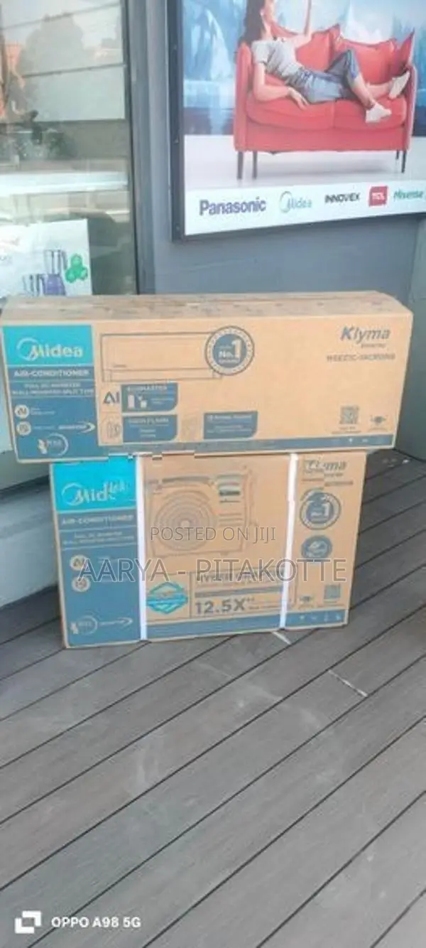 Midea Air Conditioner 12000BTU - inverter