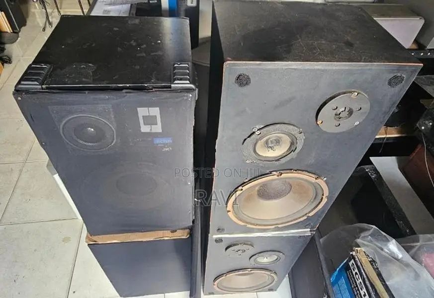 speakers jvc , coral