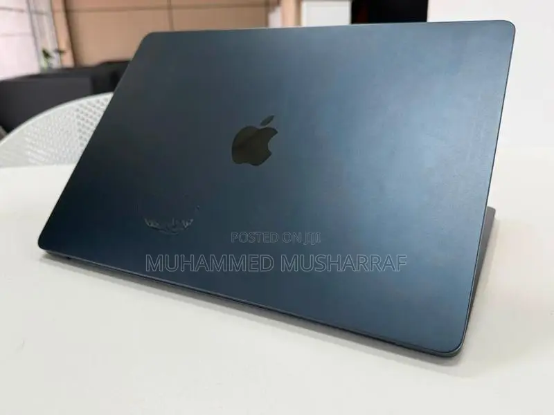 Apple Macbook Air M2 15”Inch 256GB