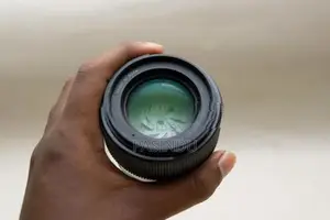 Sigma 56mm f/1. 4 Sony E mount