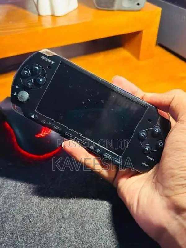 Sony PSP-3004 Consoles