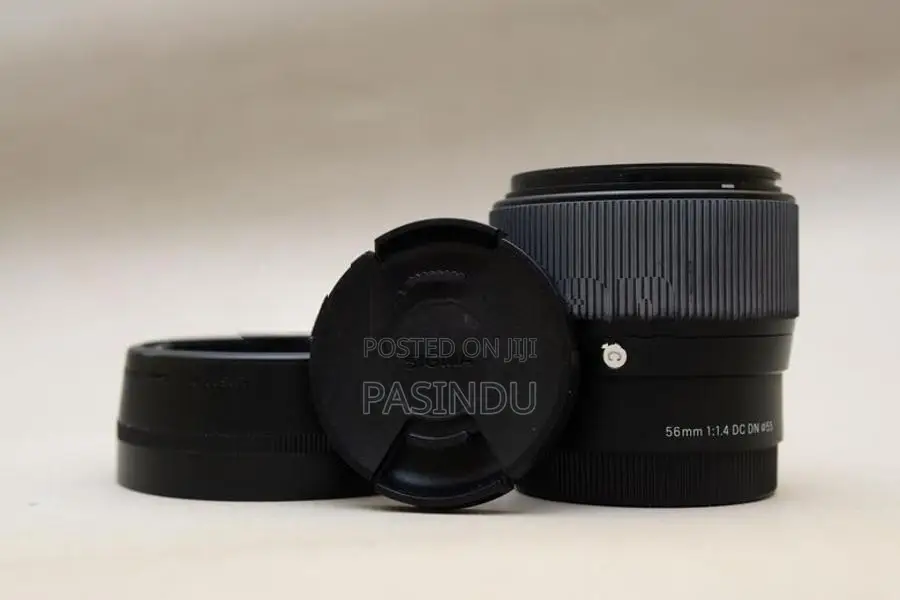 Sigma 56mm f/1. 4 Sony E mount