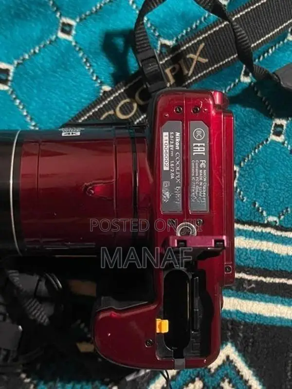 Super Zoom B700 4K Camera