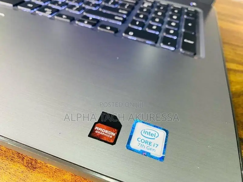DELL inspiron core i7 - 7th GEN 16GB RAM 512GB NVMe with Radeon Graphi
