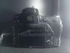 Nikon D 750