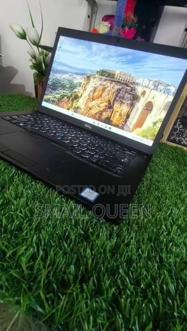 Dell 7420 i7 Laptop