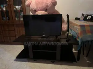 LMG Smart TV with Stand