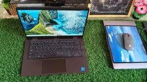 Dell 7420 i7 Laptop