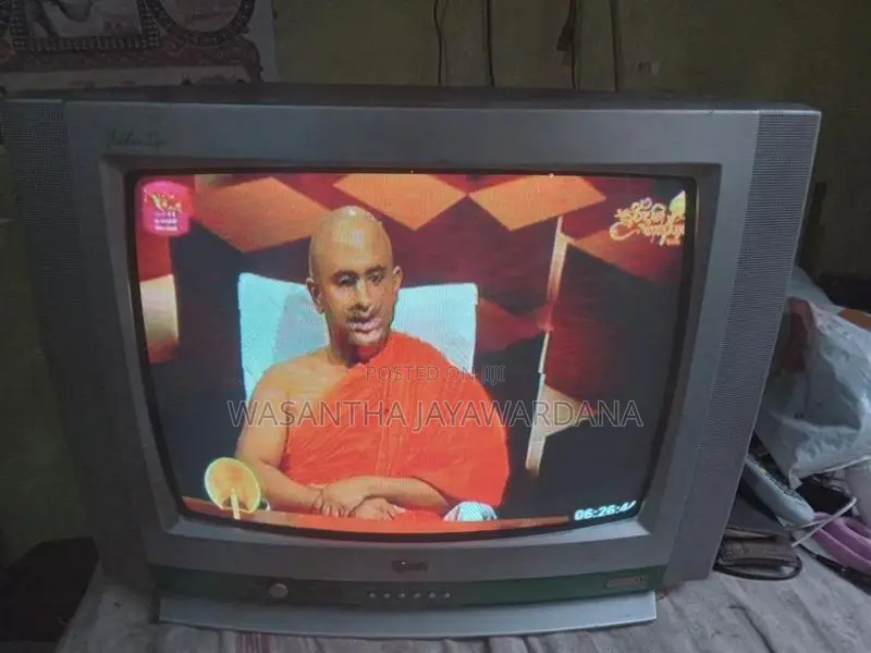 21 CRT TV
