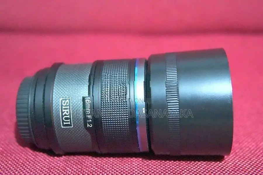 SIRUI 56mm F 1.2 Lence