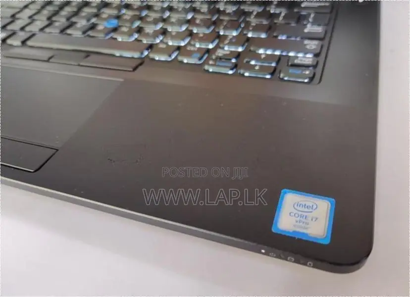 Dell Core i7 6600U Radeon R7 M360 2GB VGA 14-inch 8GB RAM 256GB SSD