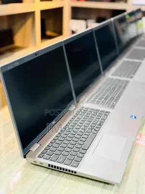 Dell Latitude 5520 - i5 11th Gen +8GB RAM /256GB NVME-15.6 Inch Laptop