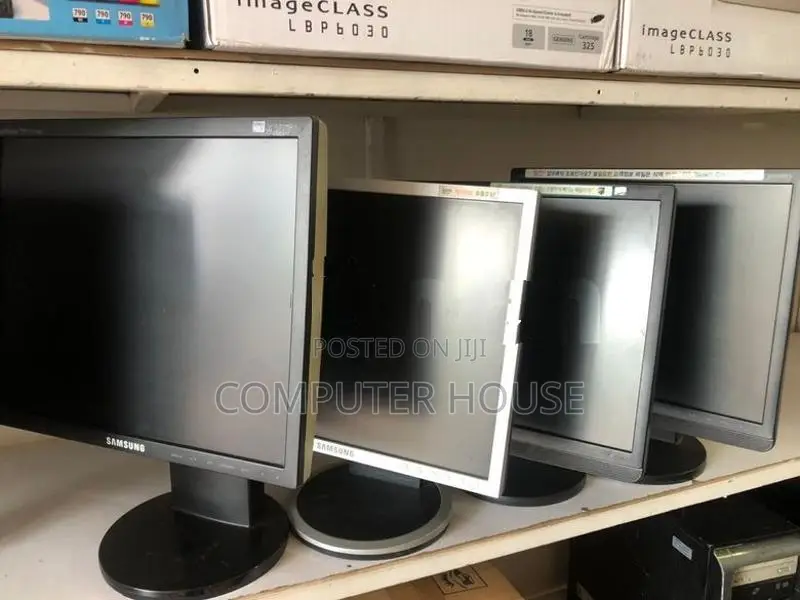 Samsung 17” LCD Monitor