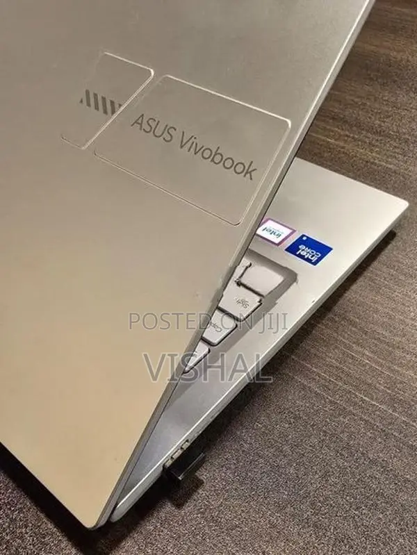 Asus Vivobook 15.6" Core 5 14th Gen 2025
