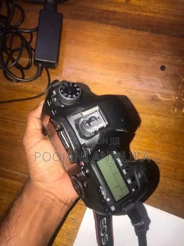 Canon EOS 6D Full Frame DSLR