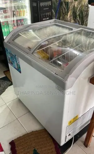 Freezer යන්ත්‍රක් විකිණීමට ඇත.
