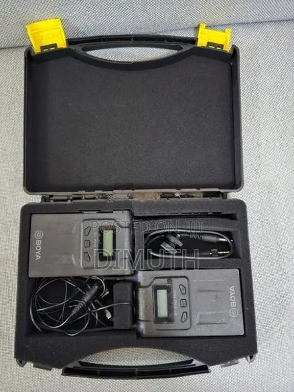 BOYA UHF WIRELESS MICROPHONE