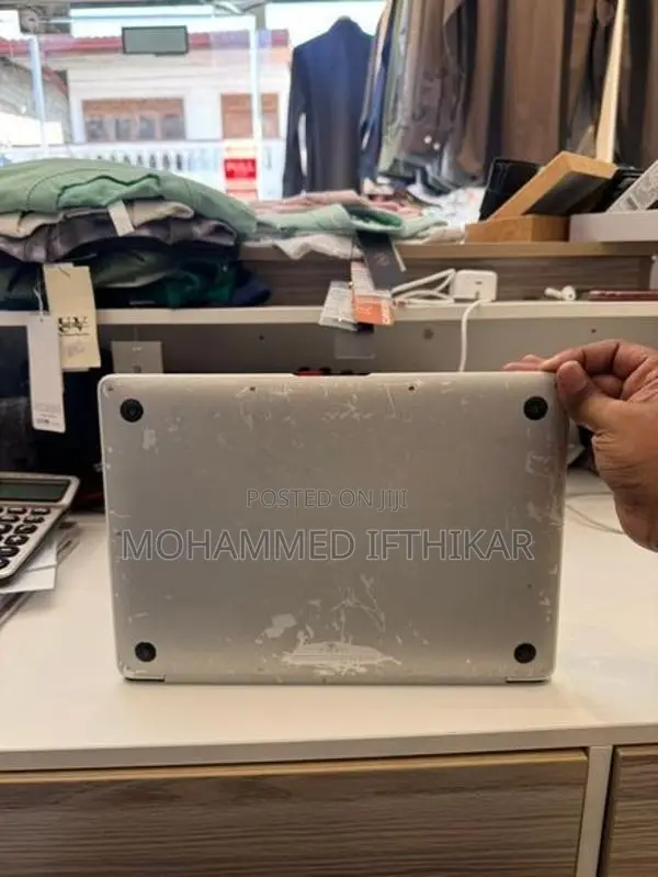 Apple MacBook Air i5