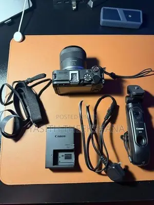 Canon EOS R50 V Mirrorless Camera