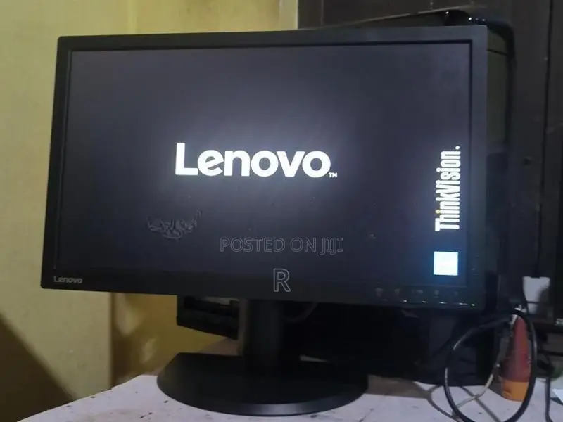 Lenovo 22 LED FullHD Monitor