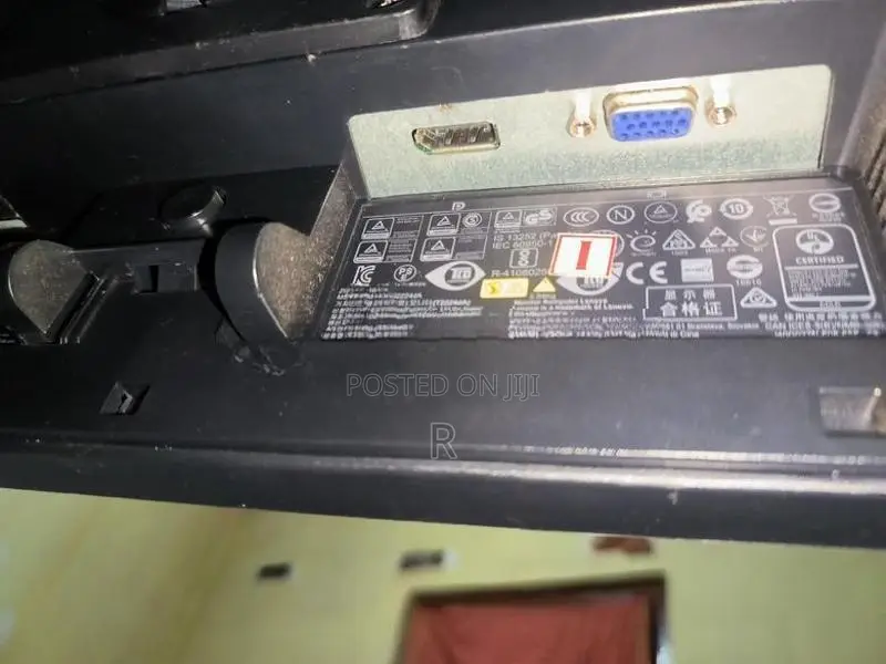 Lenovo 22 LED FullHD Monitor